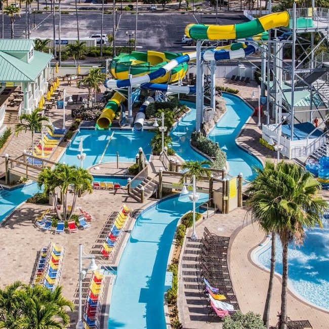 Holiday Inn Suites Harbourside